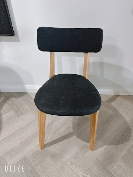 Fining chair in good condition628633809226261115