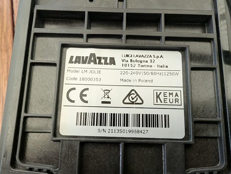 Nespresso Lavazzo pod machine, virtuo type pods. No milk frother63017318971906113