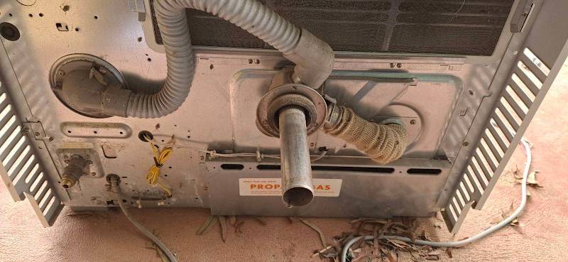 Rinnai energysaver 556ftr LPG GAS heater complete +Vulcan hotshot LPG 63022633379201112