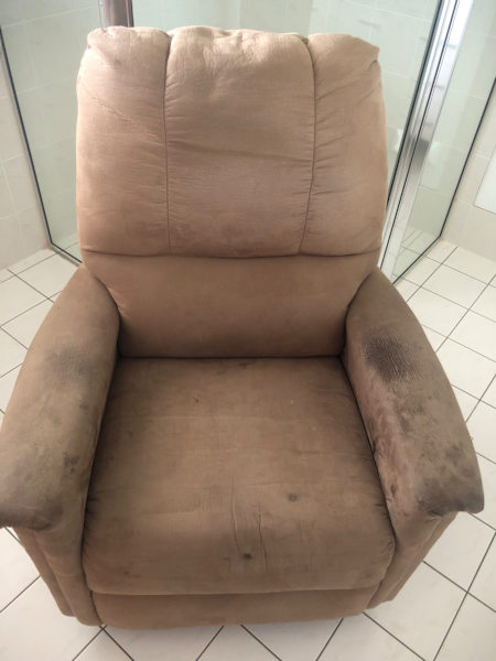 Recliner chair62863369809154111