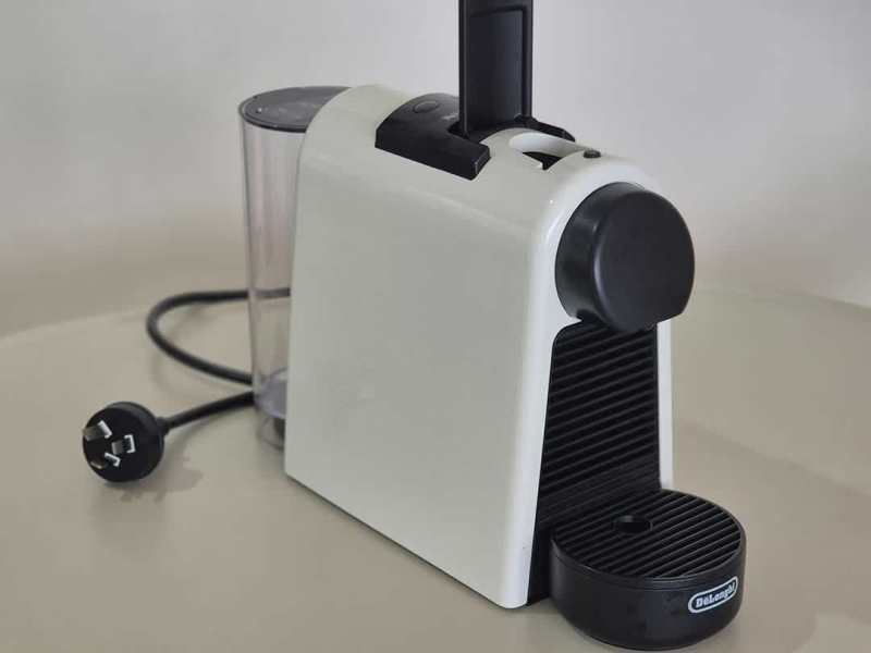 Nespresso coffee machines/ Essenza Mini Capsule Coffee Machine White63470140282497112