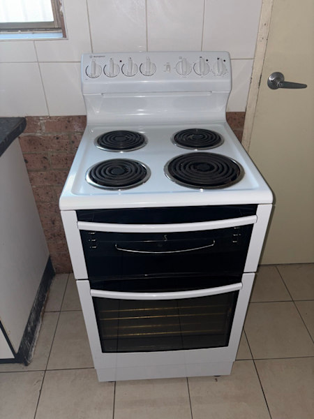 Freestanding oven63470142294786110