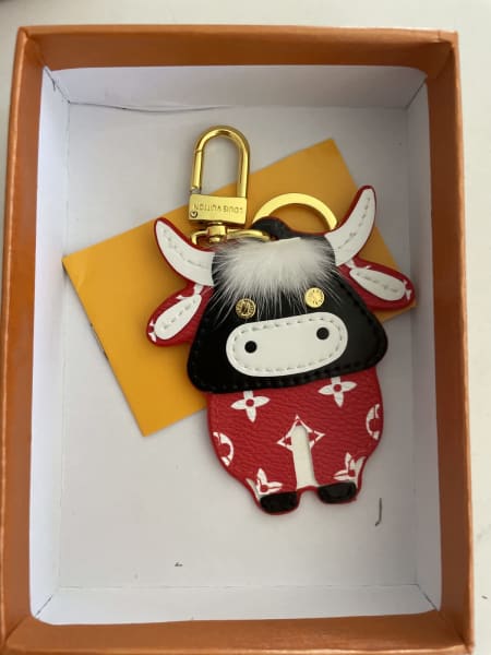 ox key ring Louis Vuitton cow fashion