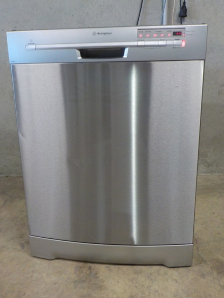 Item 2920 Westinghouse 13PS Dishwasher   (Inc Delivery & Warranty)63016908401026112