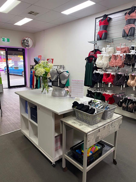 Retail Business Lingerie & Breast Prosthetics63438933876995113