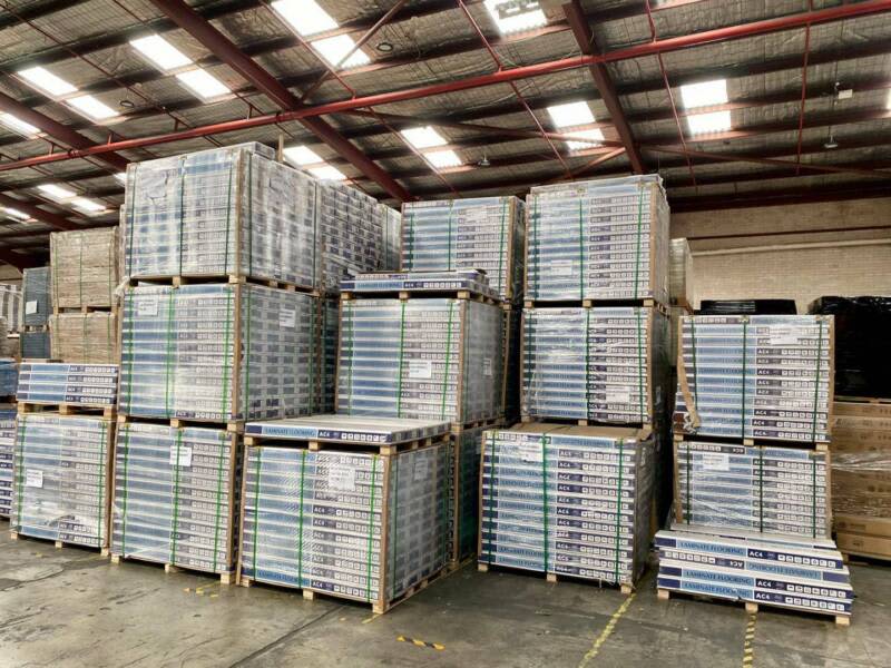 WAREHOUSE DIRECT AC4 LAMINATE FLOOR 12MM FRM $15/M2 SALE63439450562305110