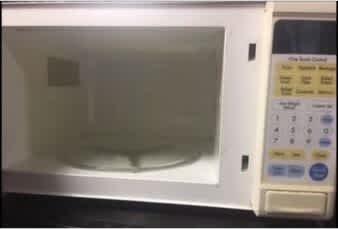 LG MICROWAVE OVEN - model MS 262MCE  great condition DEL63443984955139111