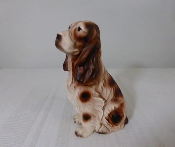 porcelain springer spaniel figurine