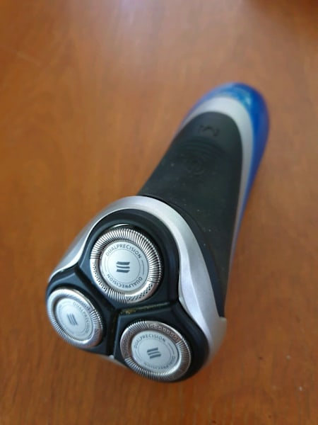 Portable ELECTRIC SHAVER63018175213570111
