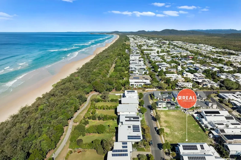 Build Your Dream Beachside Home or Duplex – Premier Coastal Living Awaits63006803098754115