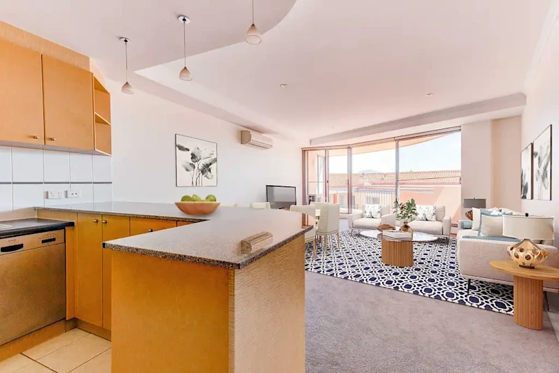 New asking Price- Top Floor with Lift access.62931711104513111