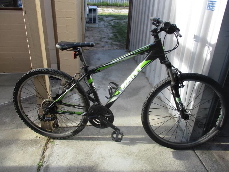 small men's mountain bike