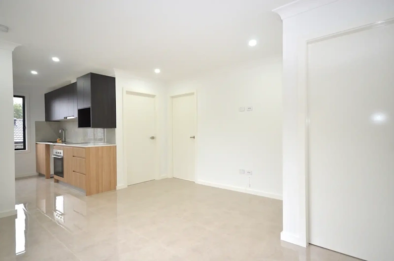 NEAR NEW 3 BEDROOM HOME IN A QUIET LOCATION!62918283694851111