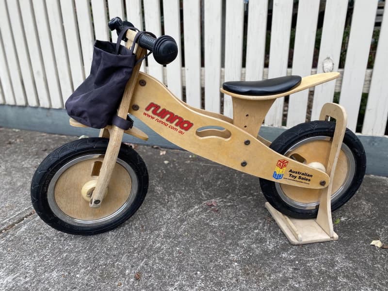 Runna hotsell balance bike