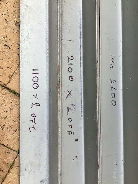 Steel gal angle iron 75 x 75 x 6m63005184923138111