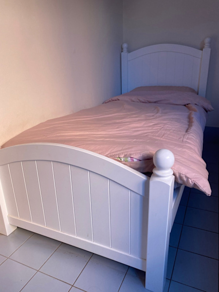 Single bed, including mattress 62863376302339113