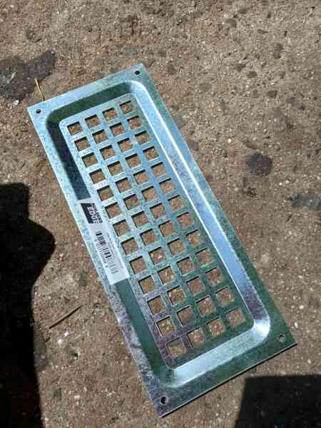 Builders edge small flt galvanised face vents x 2863006266808577113