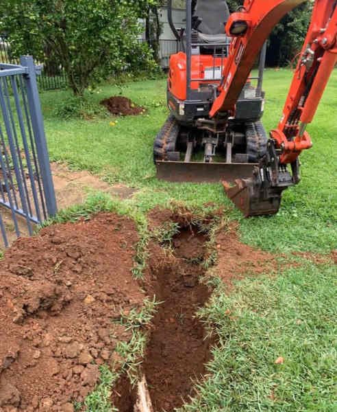 1.7T KUBOTA EXCAVATOR FOR DRY HIRE62863416457089114
