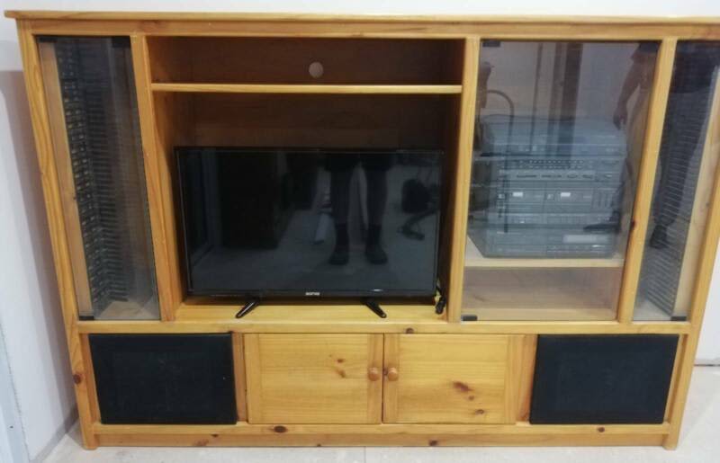 entertainment unit, solid oine62863409815682112
