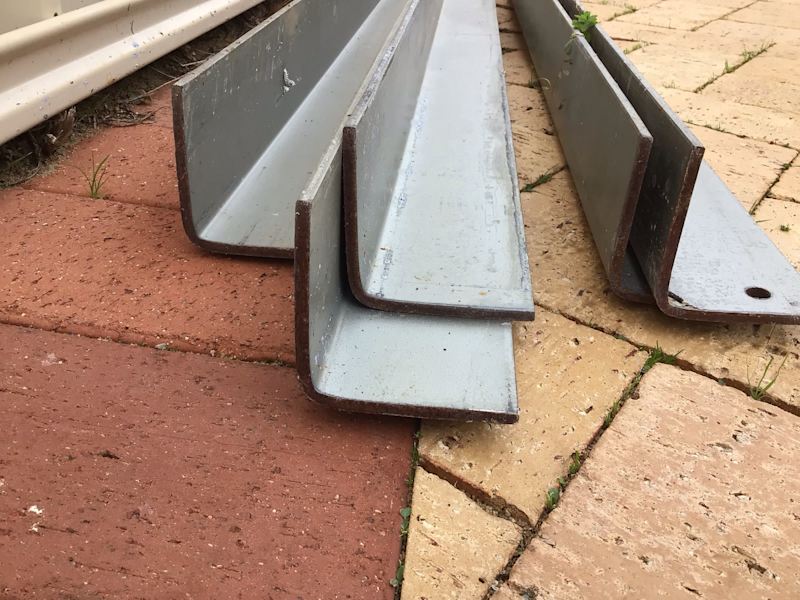 Steel gal angle iron 75 x 75 x 6m630051849231381122