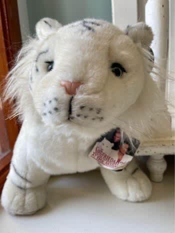 siegfried and roy stuffed white tiger