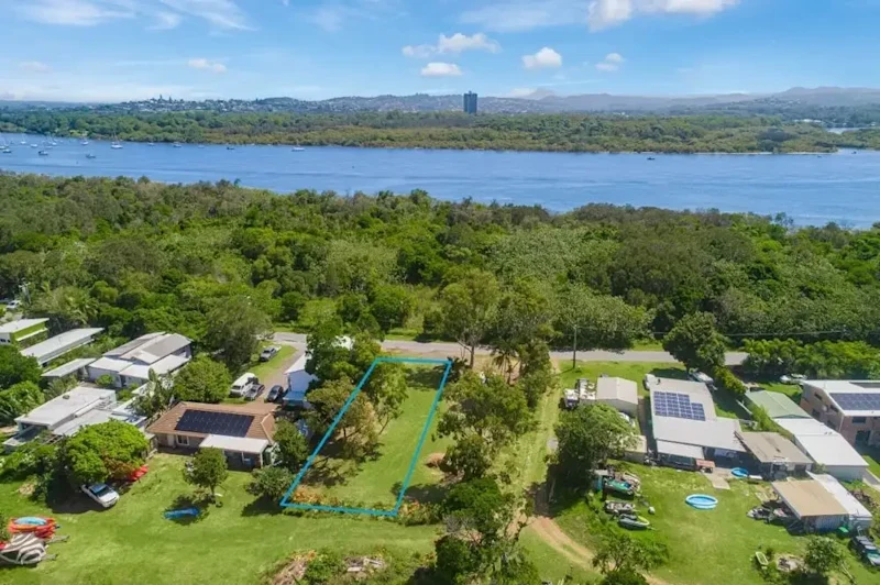 A Blank Canvas - Your Dream Beachfront Home Awaits63006770476931114