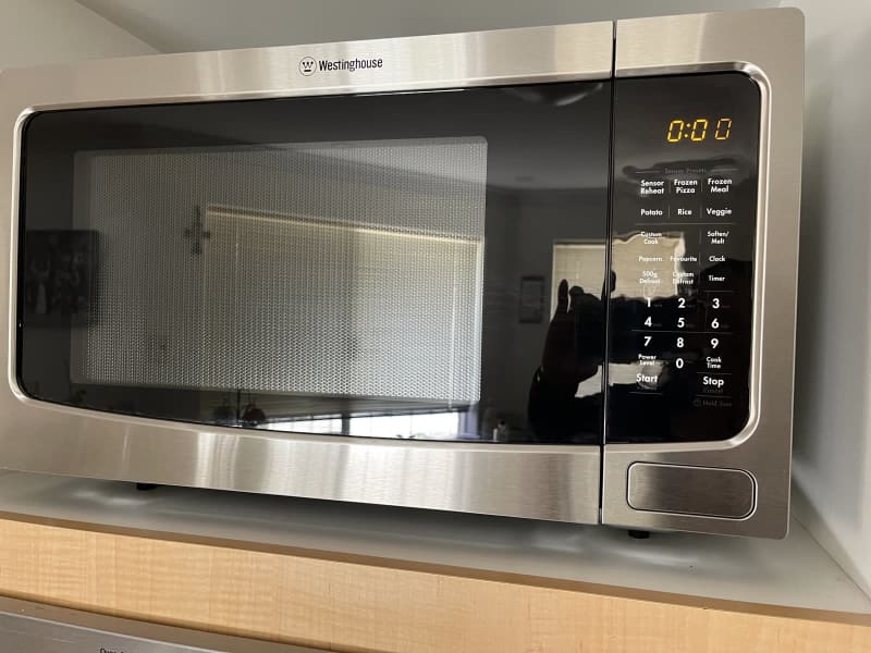 westinghouse 40l 1100w stainless steel microwave