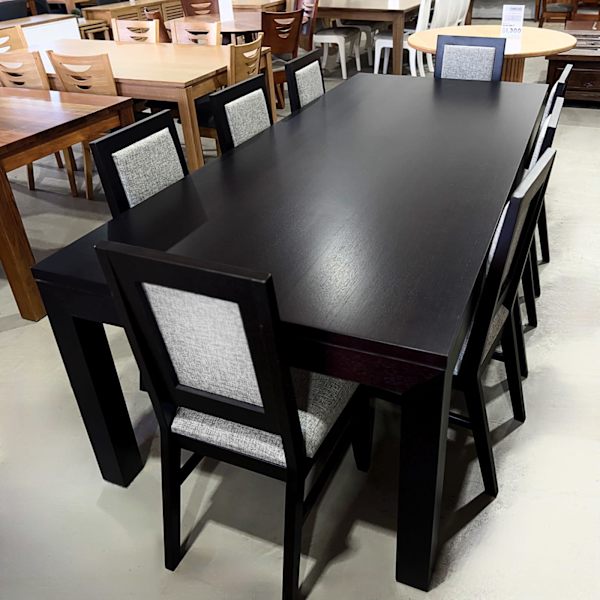 TB66 - Tasmanian Oak Dining Table62863384346882112