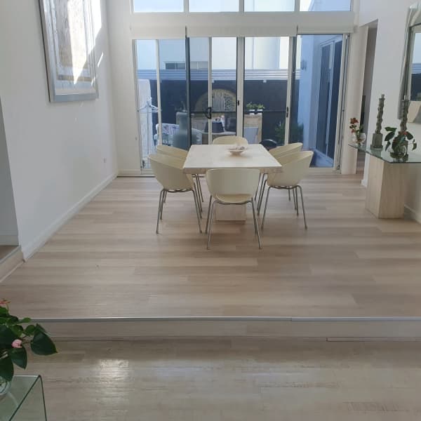 Flooring Speacialist62863393820162113