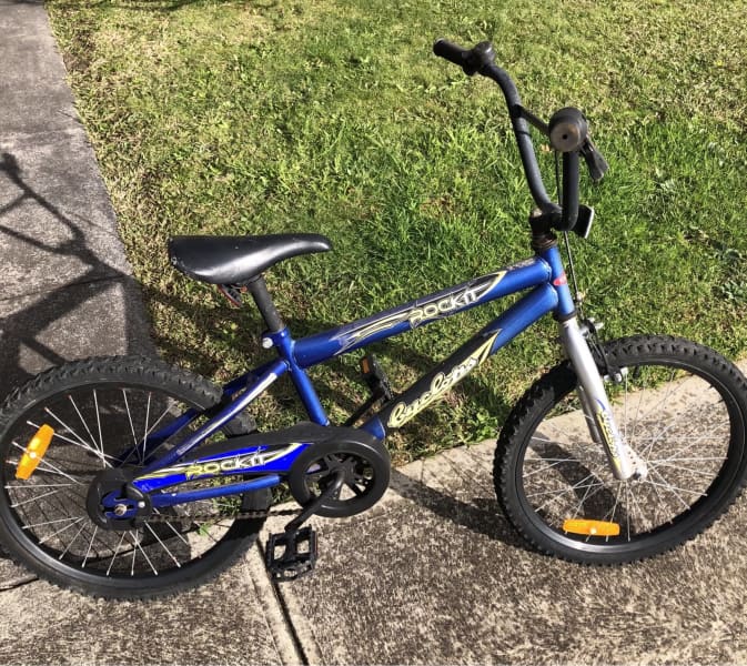 Blue bmx apollo hardly been used in decent condition - Depop