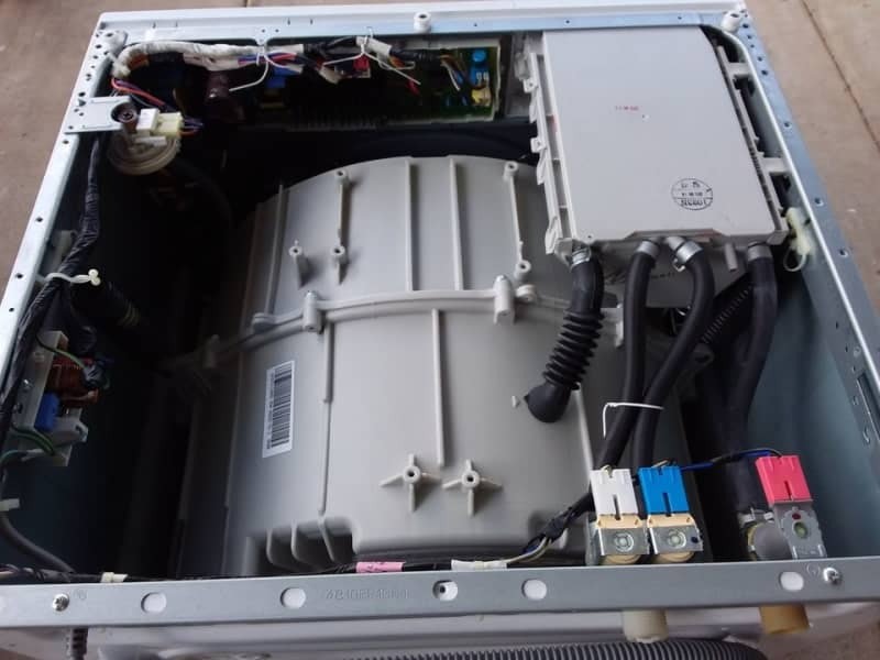 LG Front Loading Washing Machine 7kg Direct Drive in as new condition63612126872577113