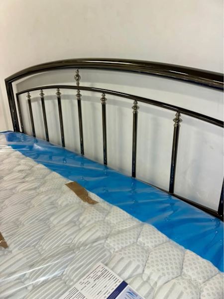 Metalica King Bed62929669272066114