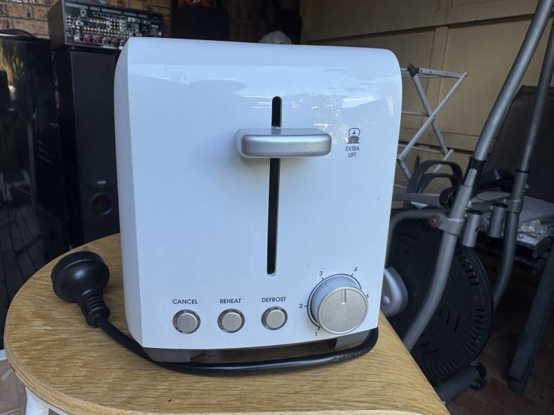 Kambrook 2 Slices Bread toaster 63470145864961114