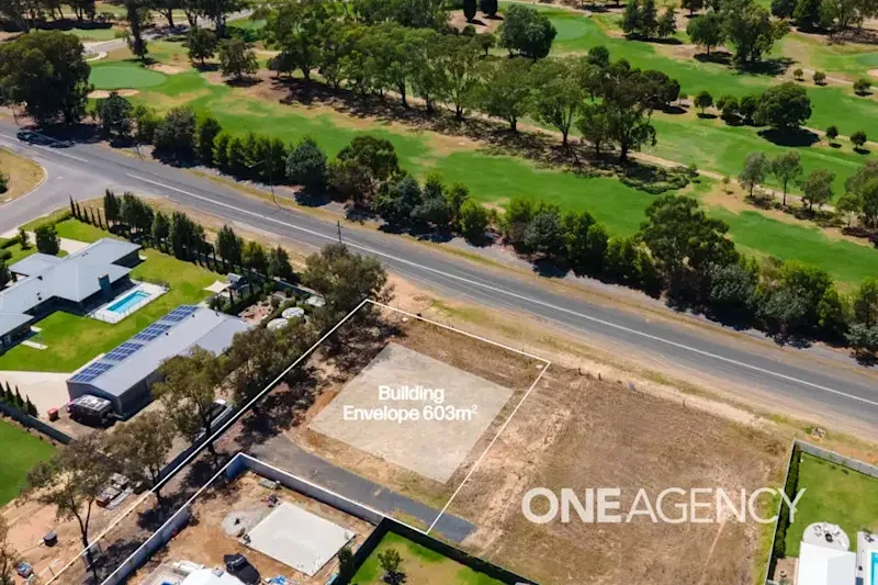 LIFESTYLE BLOCK 2102 m2 - TEE OFF FROM YOUR DOORSTEP!63006728811651112