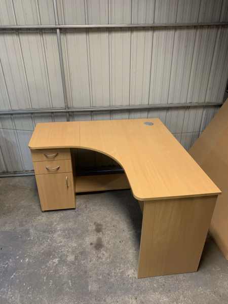 cheap wood desks for sale