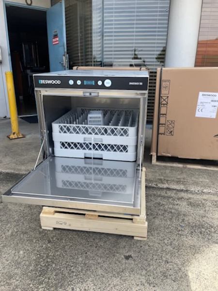 New Commercial Dishwasher Eswood Smartwash SW500 Undercounter Warranty63019991545091111