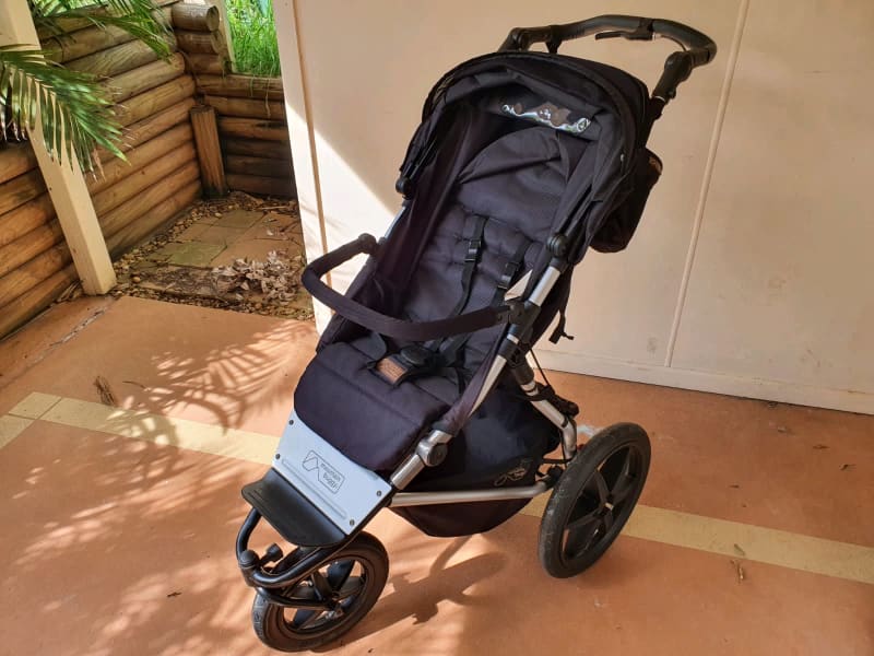 mountain buggy jogging pram