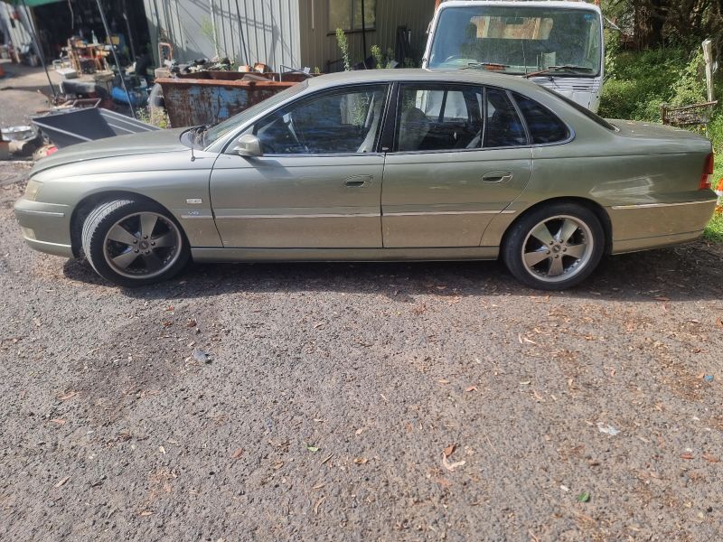 2004 HOLDEN CAPRICE 5.7 V8  4 SP AUTOMATIC 4D SEDAN, 5 seats WL62939538392065112