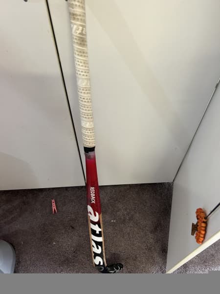 Senior Used Easton Right Handed Stealth CNT Hockey Stick