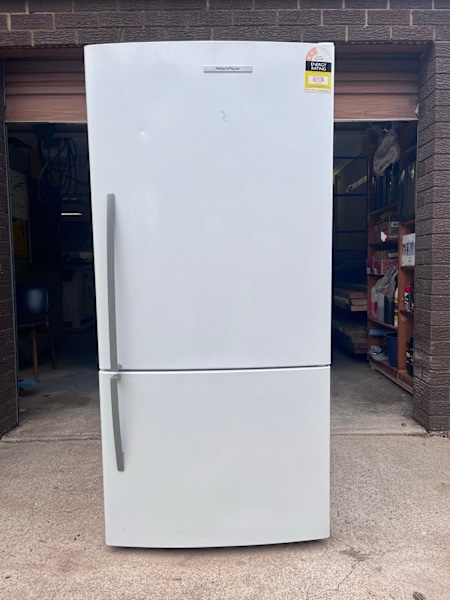 Fisher and Paykel Fridge 519L 630221794681631122