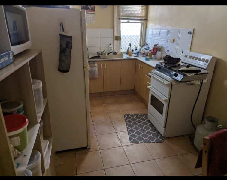 private room available in a unit in Harris park63438963035649111