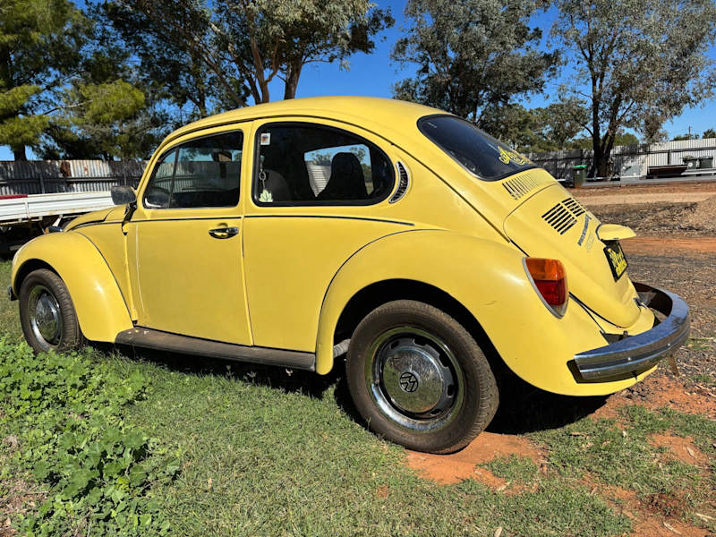 1975 Volkswagen Beetle62938582870786112