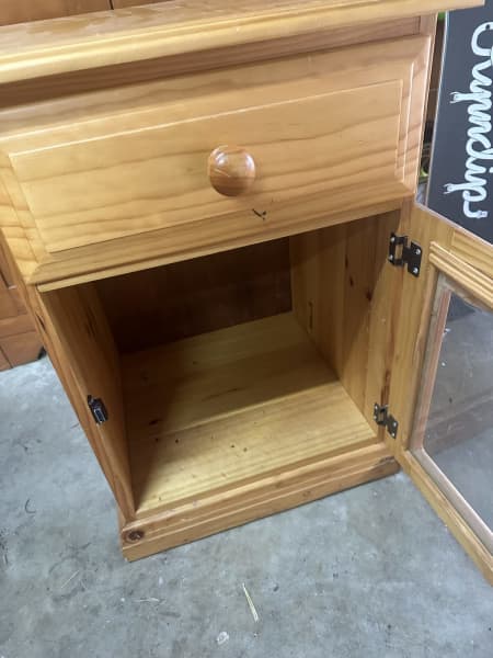 Vintage wooden cabinet bedside table62863838816897113