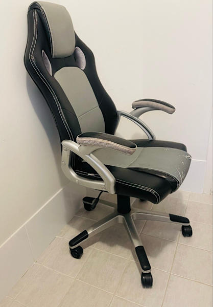 Gaming chair 62863380431106113