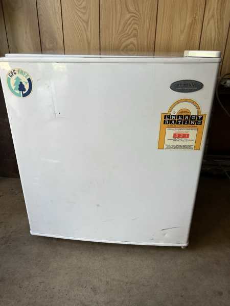 Fridge compact63017317889154110
