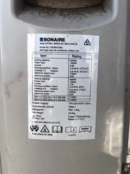 2 Air conditioning units with outdoor units63017765393411114