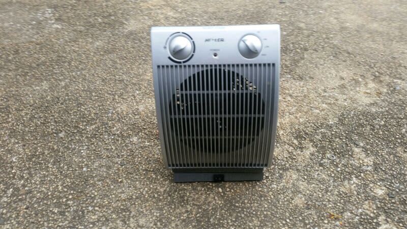 Heller 2000W Heater With Thermostat Control & Oscillating Base63444075123970110