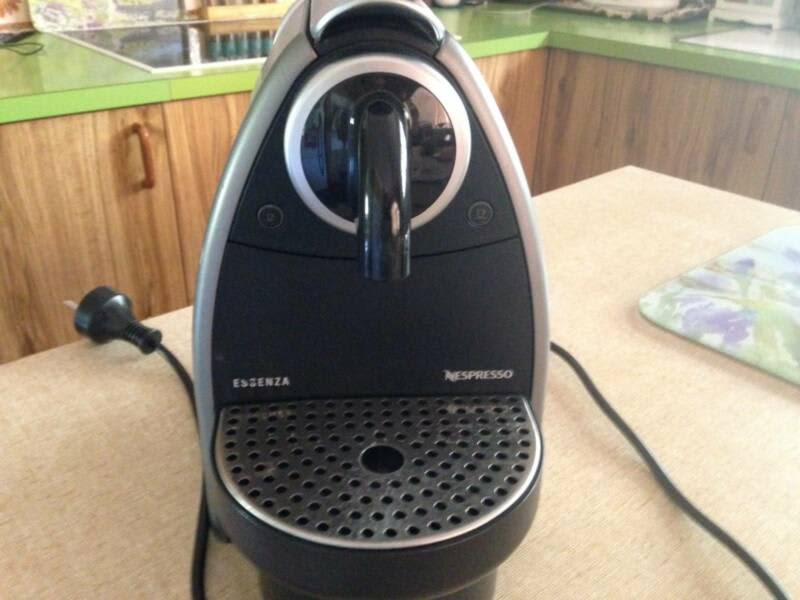 Nespresso Essenza coffee pod machine63018175029890116