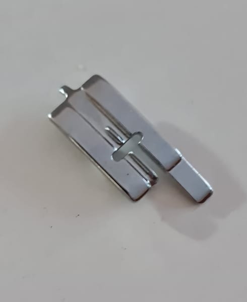 Buttonhole Foot C Husqvarna 6690 sewing machine vintage63017768215682113