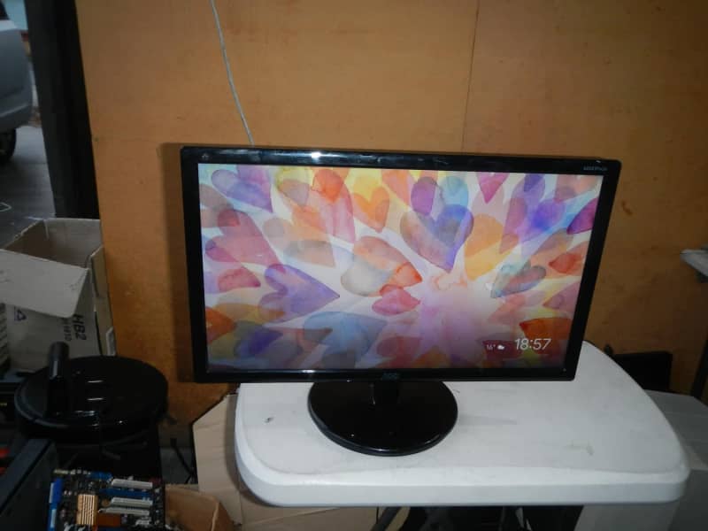 monitor second hand murah